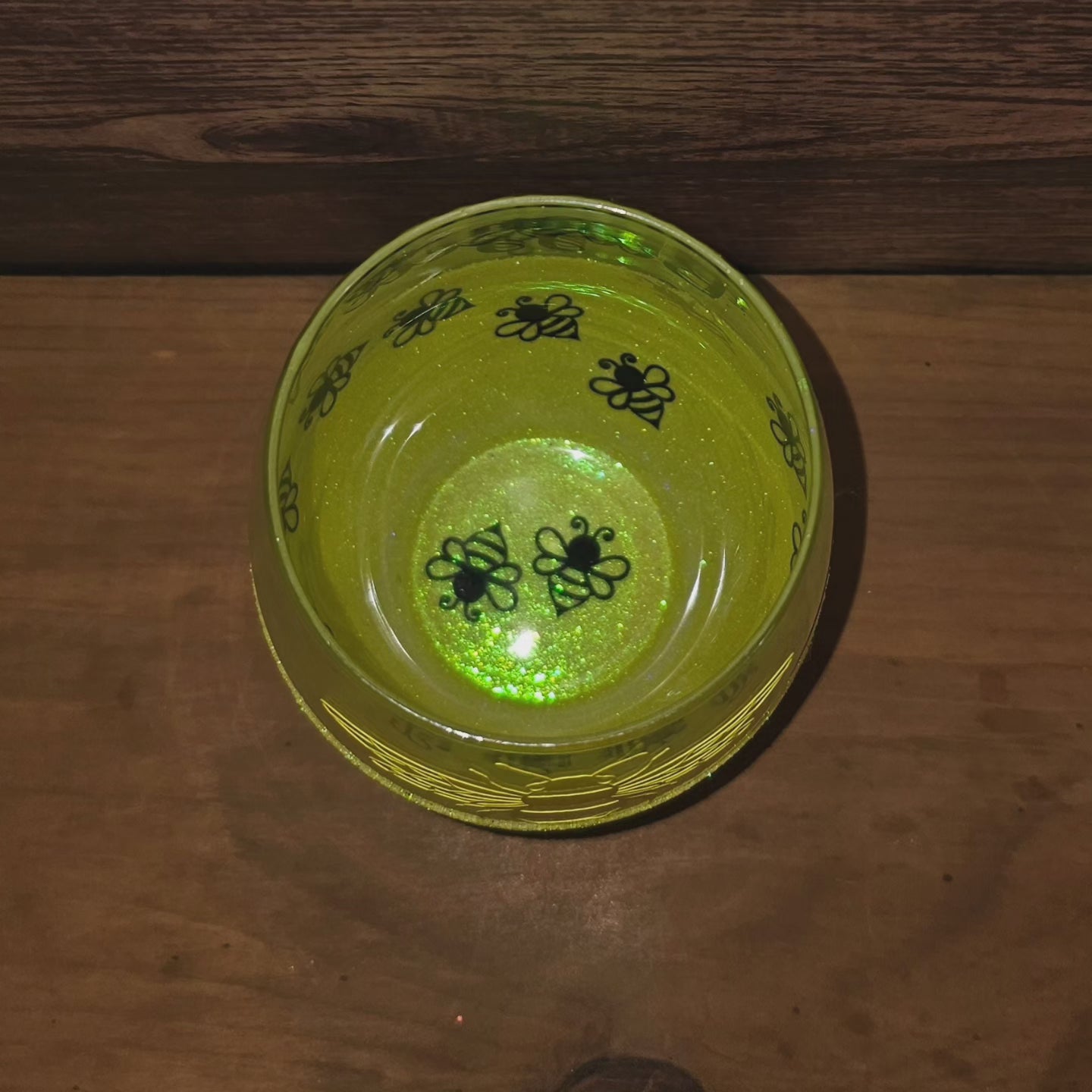 Peek-a-boo Bee Wine Glass